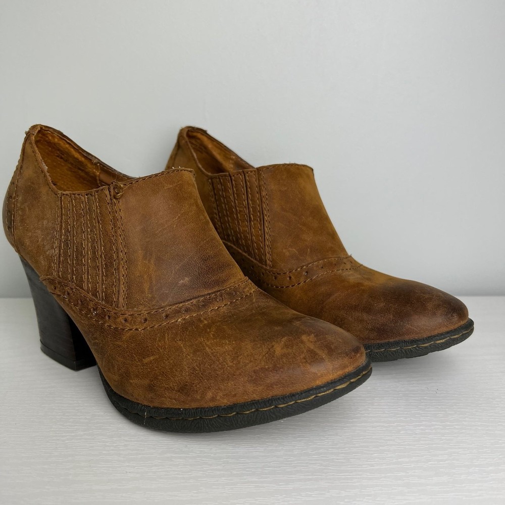 BOC Western style bootie stacked heel Born
